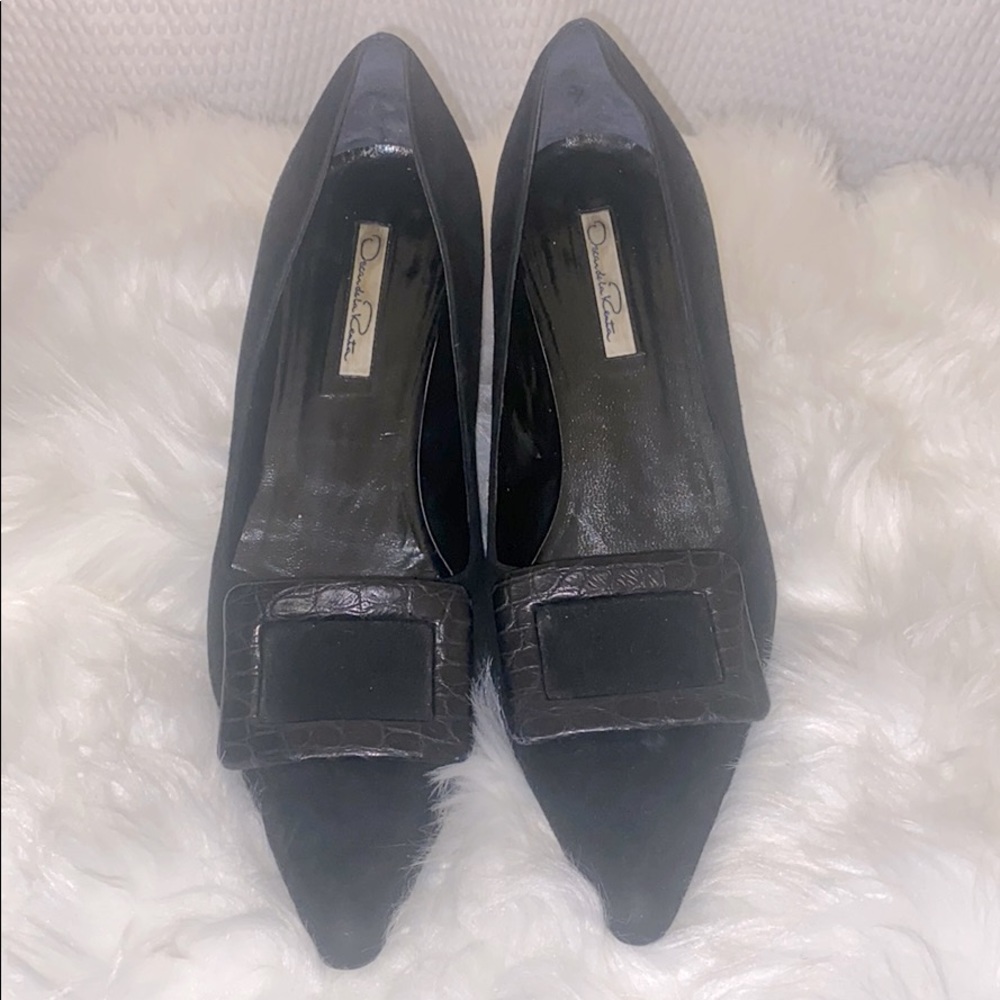 Oscar De La Renta Black Suede Kitten Heels Sz 38